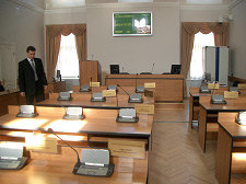 фото конгресс-систем в зале заседаний